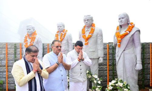 मुख्यमंत्री धामी ने शहीद आंदोलनकारियों को नमन किया एवं श्रद्धांजलि अर्पित की