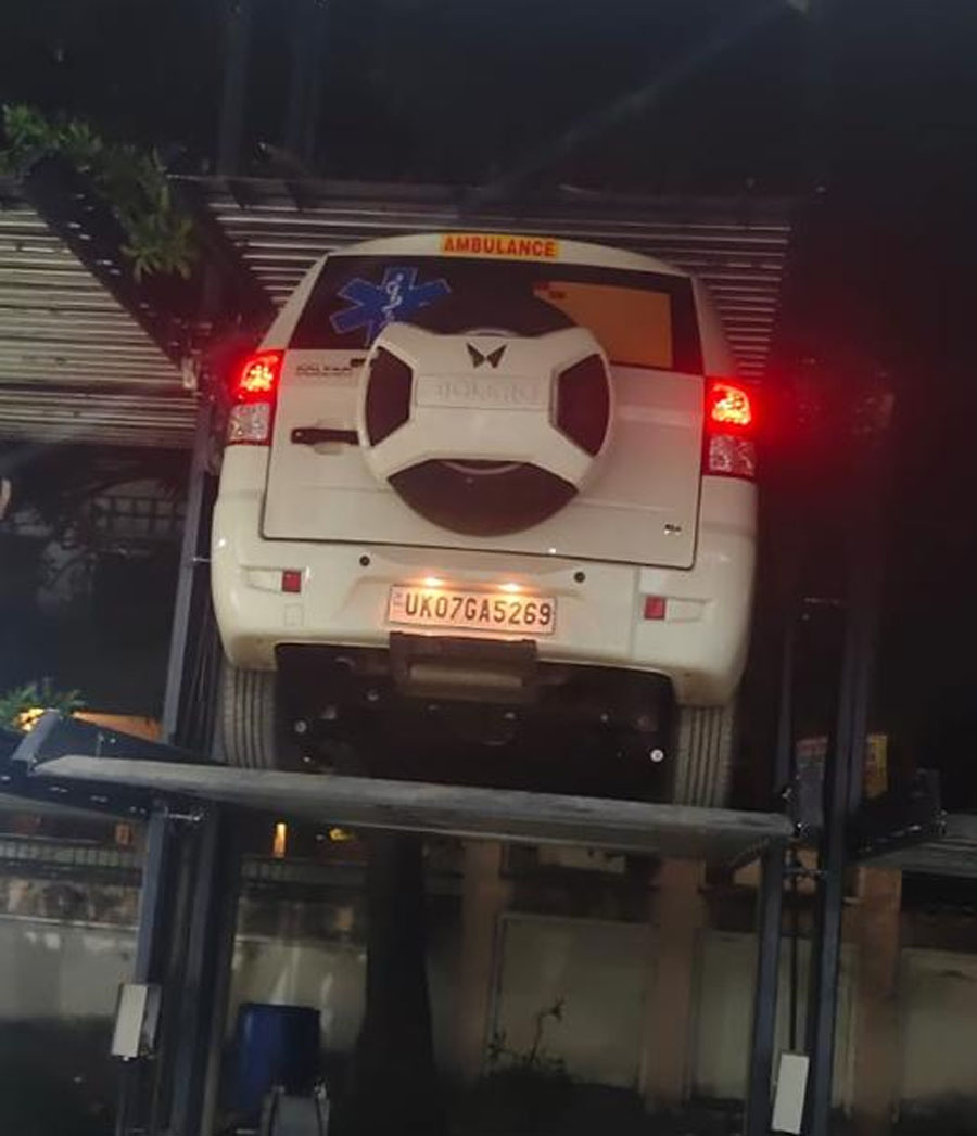 स्मार्ट ऑटोमेटेड पार्किंग में वाहन पार्किंग का ट्रायल शुरू