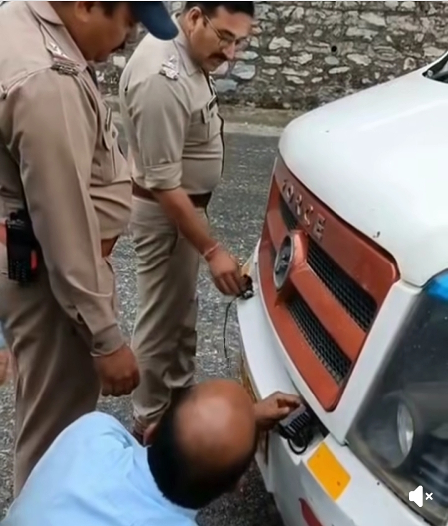 यातायात नियमों का उल्लंघन करने वालों के विरुद्ध चैकिग अभियान