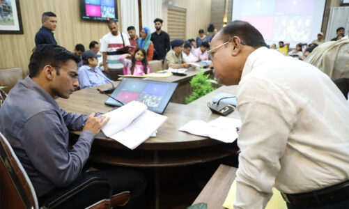 सालों से बुज़ुर्ग की अमल दारामद प्रकरण को दबाए बैठे सदर राजस्व कानूनगो निलम्बित