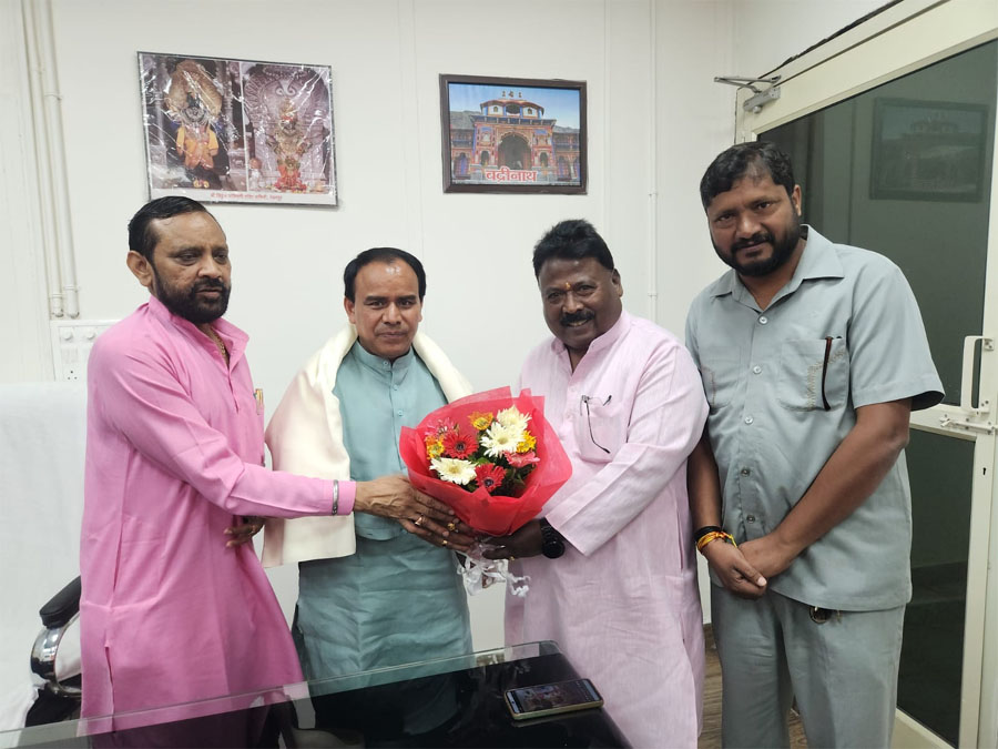 उपनल के सफाई कर्मचारियों को आउटसोर्स में नहीं किया जाएगा