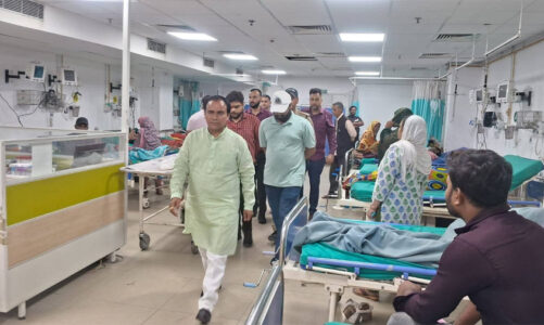अस्पताल परिसर में सफाई की स्थिति को और बेहतर करने के निर्देश