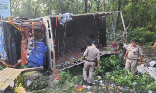 कावड़ यात्रियों के लिये संकटमोचक बनी दून पुलिस