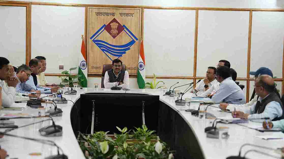 मुख्य सचिव ने सचिवों संग समीक्षा बैठक कर दिए जरूरी निर्देश