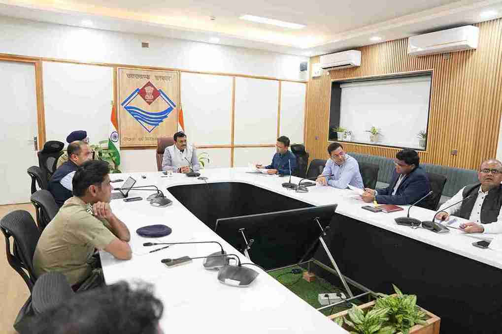 गृह मंत्री के दौरे को लेकर मुख्य सचिव आनंद बर्धन ने उधम सिंह नगर की तैयारियों की समीक्षा बैठक ली