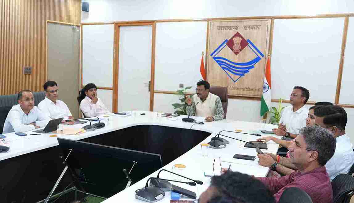 राज्य हित और कर्मचारियों के मुद्दों पर सचिव समिति की बैठक, मुख्य सचिव आनंद बर्द्धन ने दिए दिशा-निर्देश
