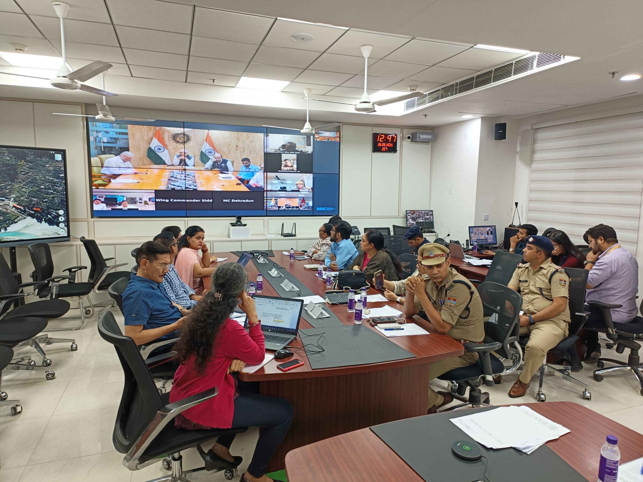 एनडीएमए ने लगातार दूसरे दिन की समीक्षा, रेस्क्यू की जानकारी ली