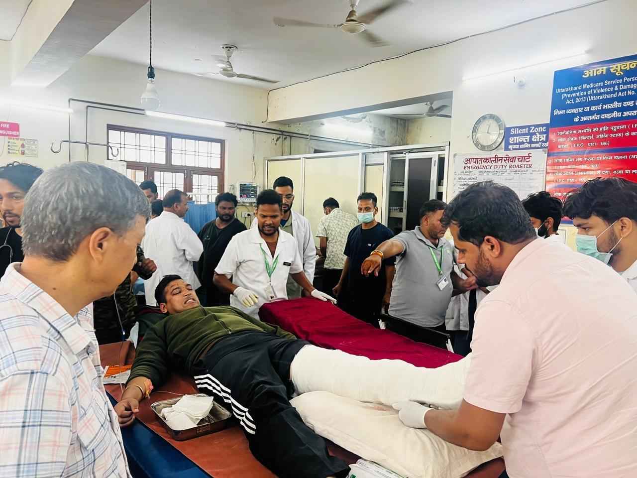 धराली आपदा में सीएम धामी की संवेदनशीलता, स्वास्थ्य टीमें बनीं जीवन रक्षक