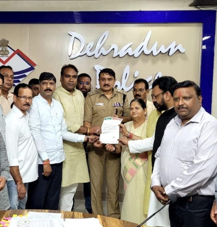 सोशल मीडिया पर भ्रामक और झूठी खबर फैलाने वालों के खिलाफ एक्शन मोड में पुलिस