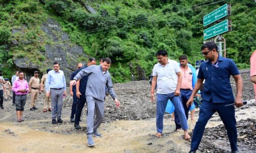 अतिवृष्टि प्रभावित क्षेत्रों का सीएम धामी ने किया निरीक्षण, राहत-बचाव कार्य तेज करने के निर्देश