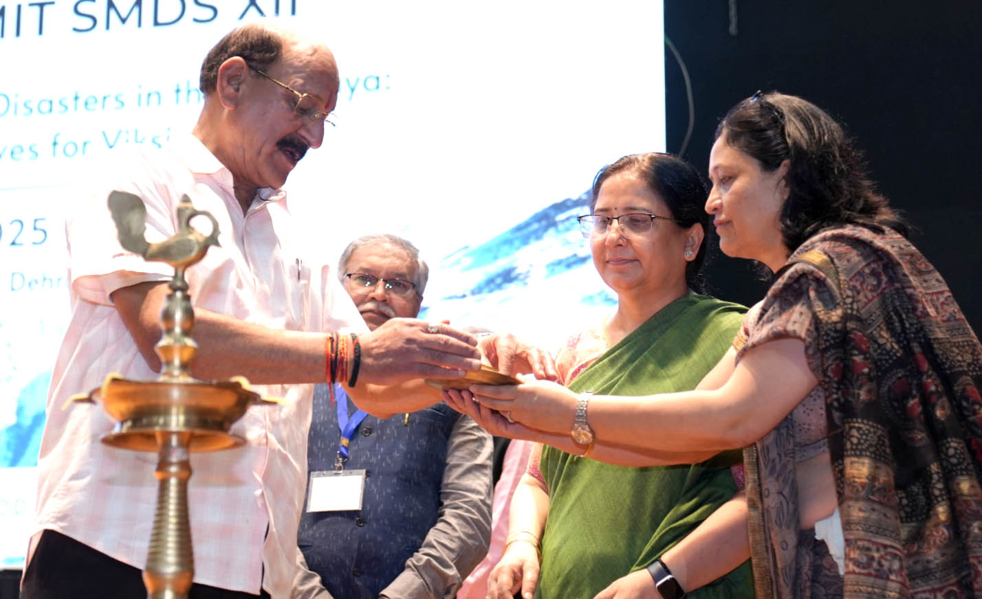 देहरादून में 12वां सस्टेनेबल माउंटेन डेवलपमेंट समिट प्रारंभ