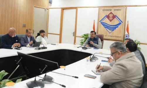 मुख्य सचिव के निर्देश: 8 मार्च 2026 तक सभी स्कूलों में गर्ल्स टॉयलेट, आंगनवाड़ी उन्नयन व 100% ई-ऑफिस लागू