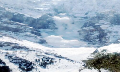 राज्य के ऊँचाई वाले क्षेत्रों में बर्फबारी एवं हिमस्खलन की चेतावनी, खतरे की श्रेणी घोषित