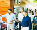 डीएम डॉ. आशीष चौहान का कलेक्ट्रेट में औचक निरीक्षण; परखीं व्यवस्थाएं