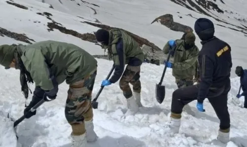 हेमकुंड साहिब के कपाट 23 मई को खुलेंगे, सेना ने रास्ता किया साफ