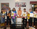 मुख्यमंत्री धामी से मिलीं अंतरराष्ट्रीय स्तर पर पदक जीतने वाली उत्तराखंड की महिला मुक्केबाज, मुख्यमंत्री ने किया सम्मानित