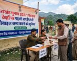 उत्तराखंड चुनाव 2027: मतदान केंद्रों पर पहली बार मिलेगी मोबाइल जमा करने की सुविधा, वोटर आईडी भी 15 दिन में होगी जारी
