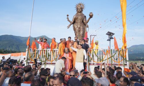 हरिपुर कालसी में गूंजा माँ यमुना का जयघोष, मुख्यमंत्री धामी ने किया माँ यमुना की प्रतिमा का अनावरण और हरिघाट का लोकार्पण