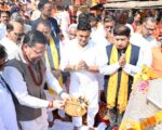 पीएम मोदी के सार्वजनिक सेवा के 25 वर्ष पूरे, सीएम धामी ने हरकी पैड़ी पर की गंगा आरती